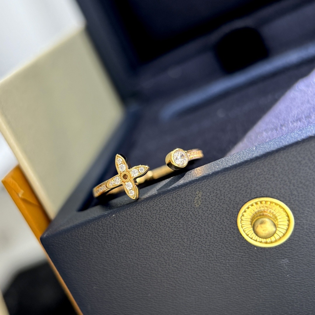 Louis Vuitton Idylle Blossom Single Ring - DesignerGu