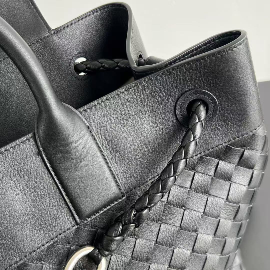 Bottega Veneta Andiamo   43*39*20cm - DesignerGu