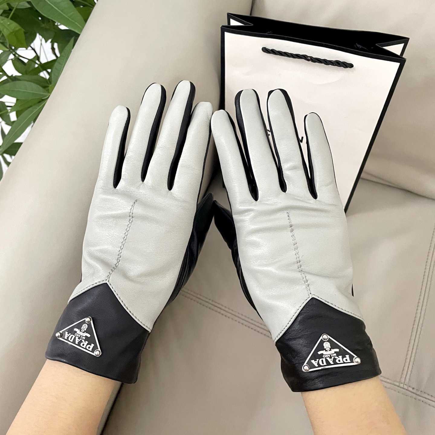 Prada Women's Gloves - DesignerGu