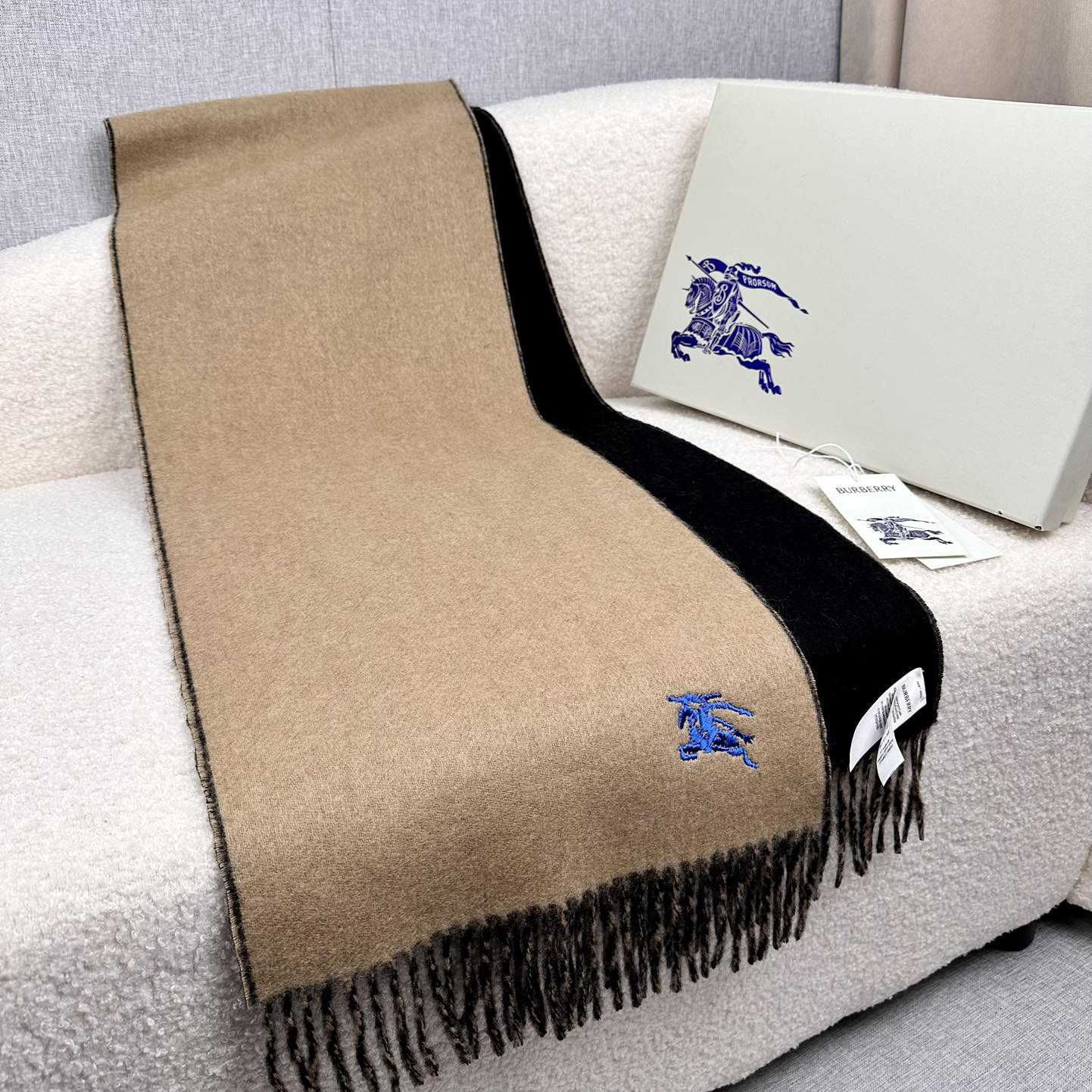 Burberry Reversible Cashmere Scarf - DesignerGu