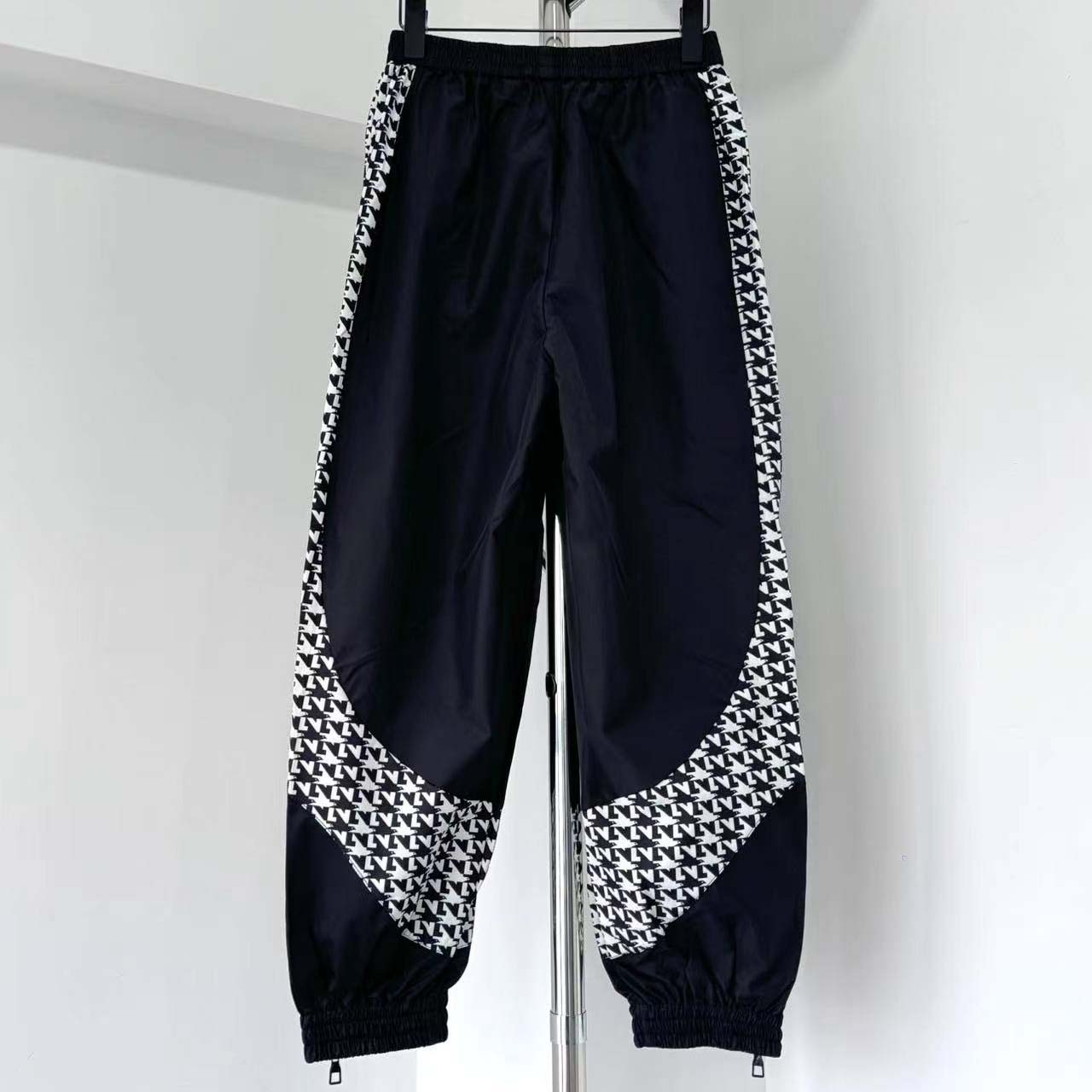 Louis Vuitton Technical Jogpants - DesignerGu