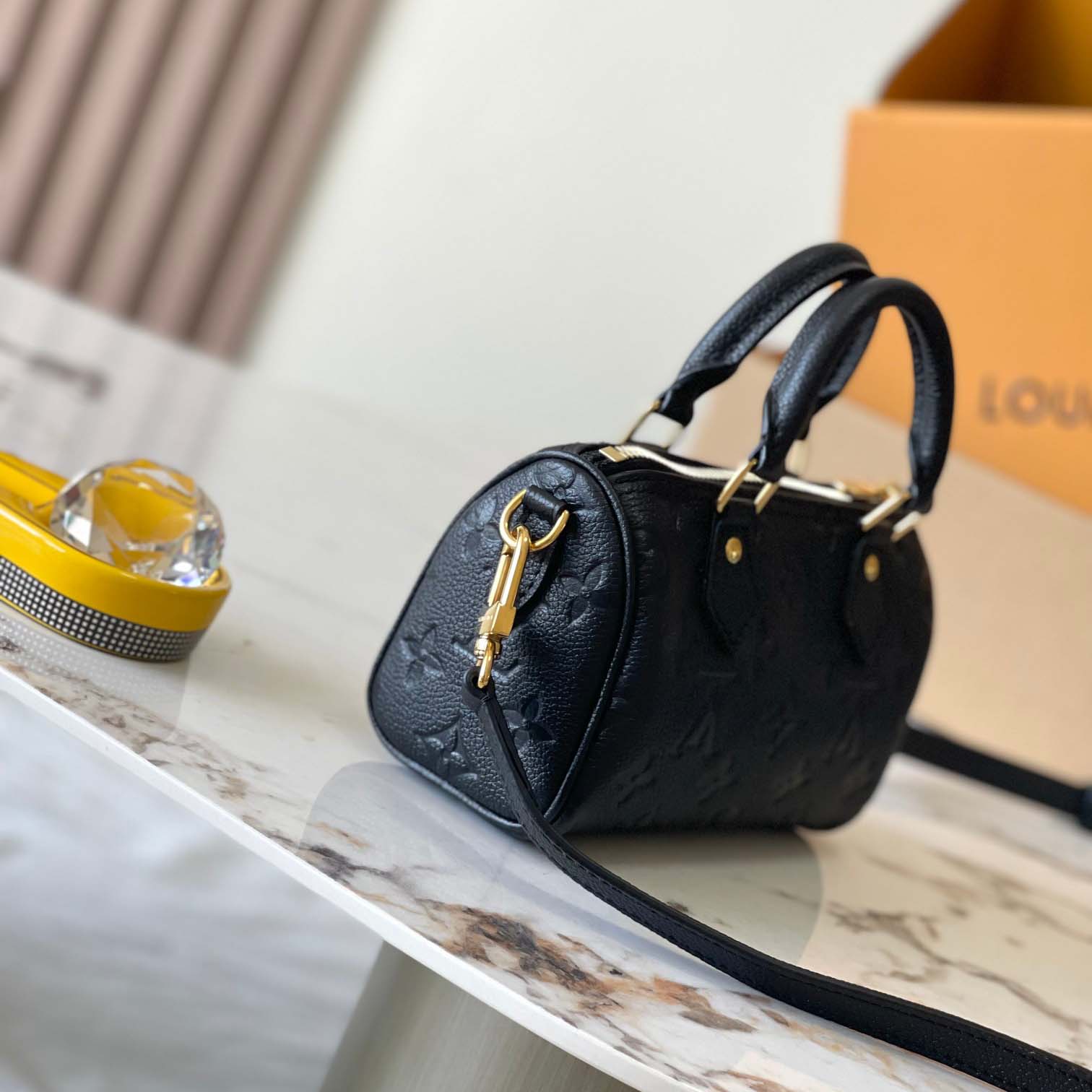 Louis Vuitton Nano Speedy   M82450 - DesignerGu