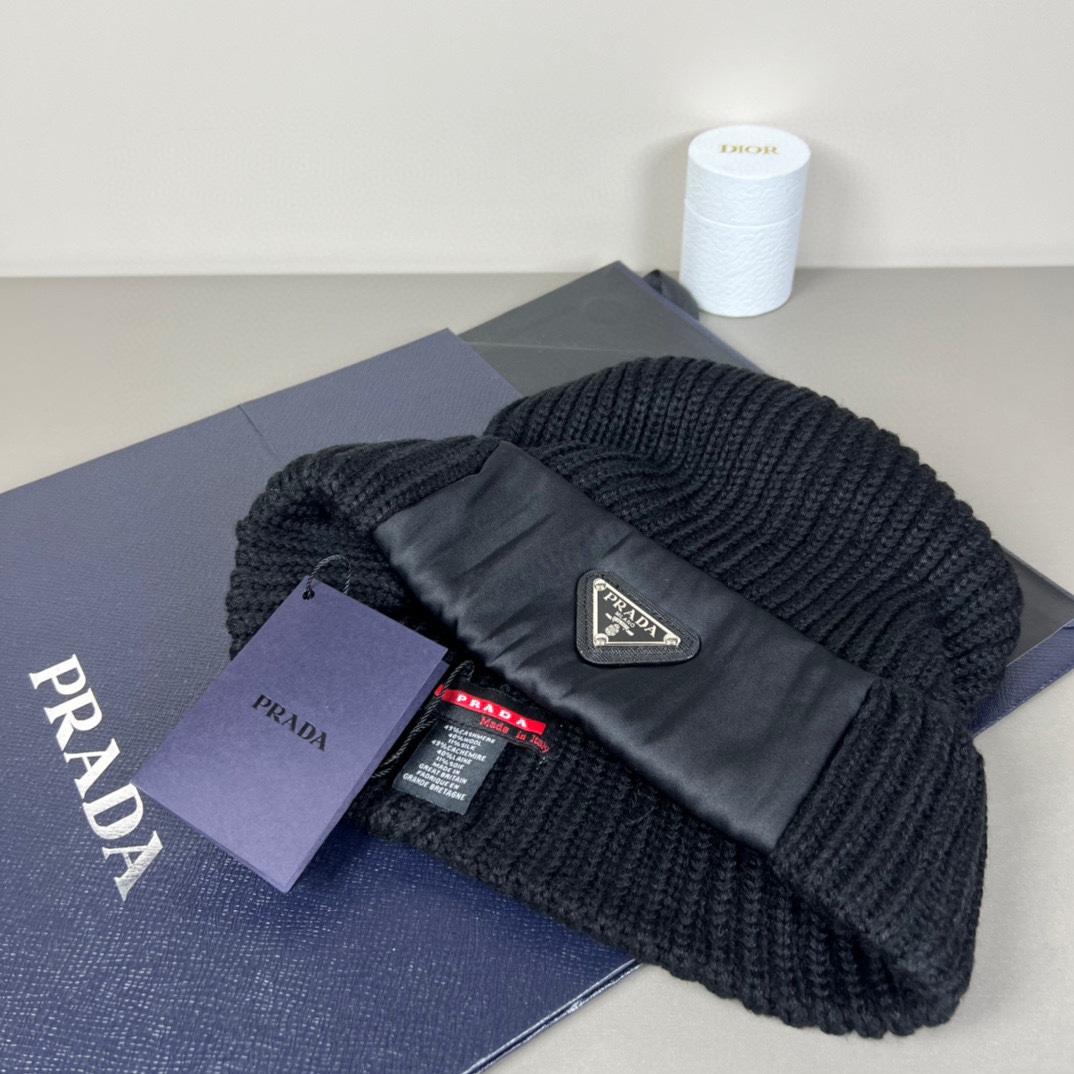 Prada Beanie - DesignerGu