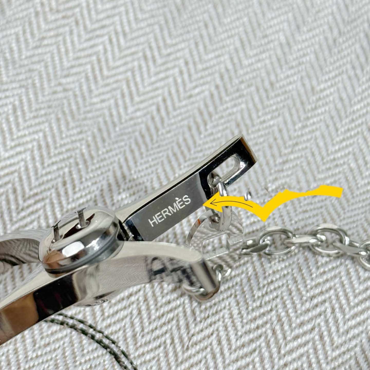 Hermès Filou Glove Clip - DesignerGu