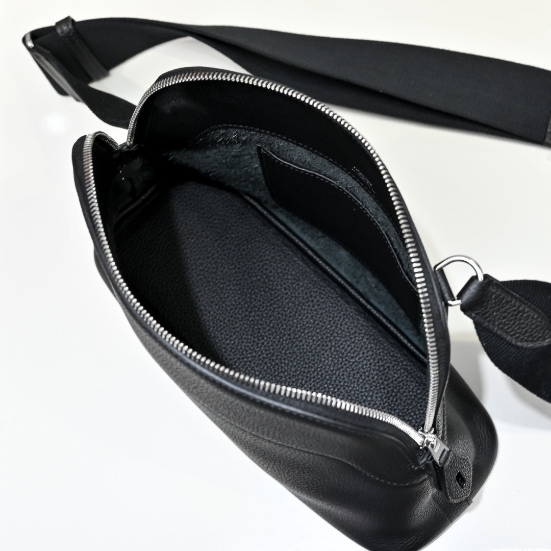 Hermès Bolide Messenger Bag - DesignerGu