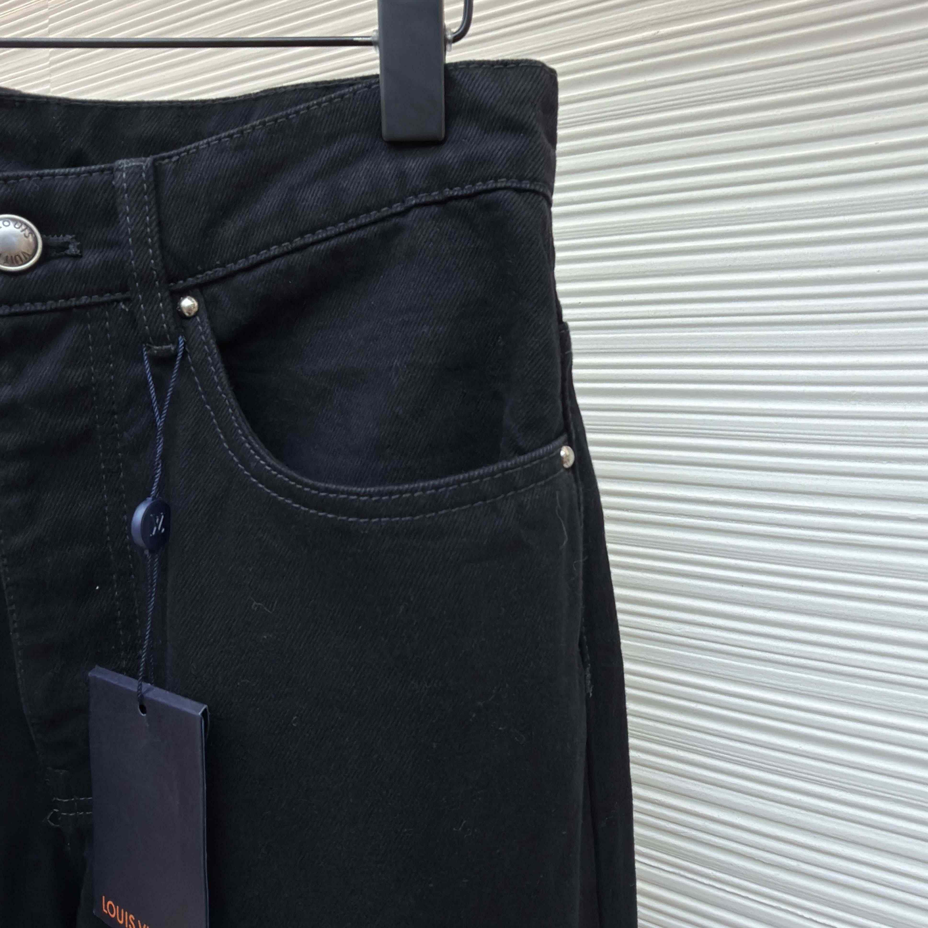 Louis Vuitton Monogram Destroy Denim Pants - DesignerGu