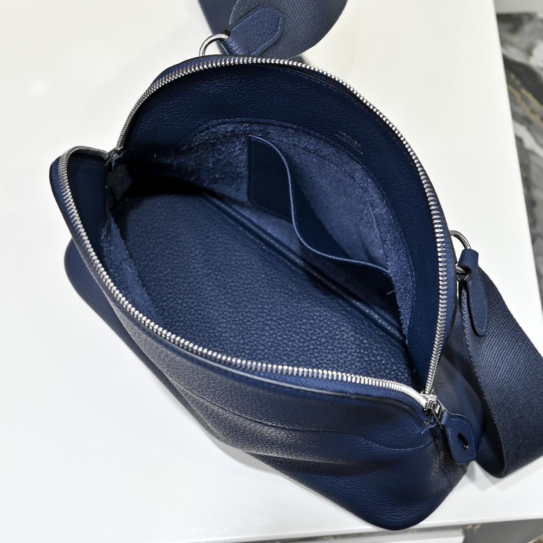 Hermès Bolide Messenger Bag - DesignerGu