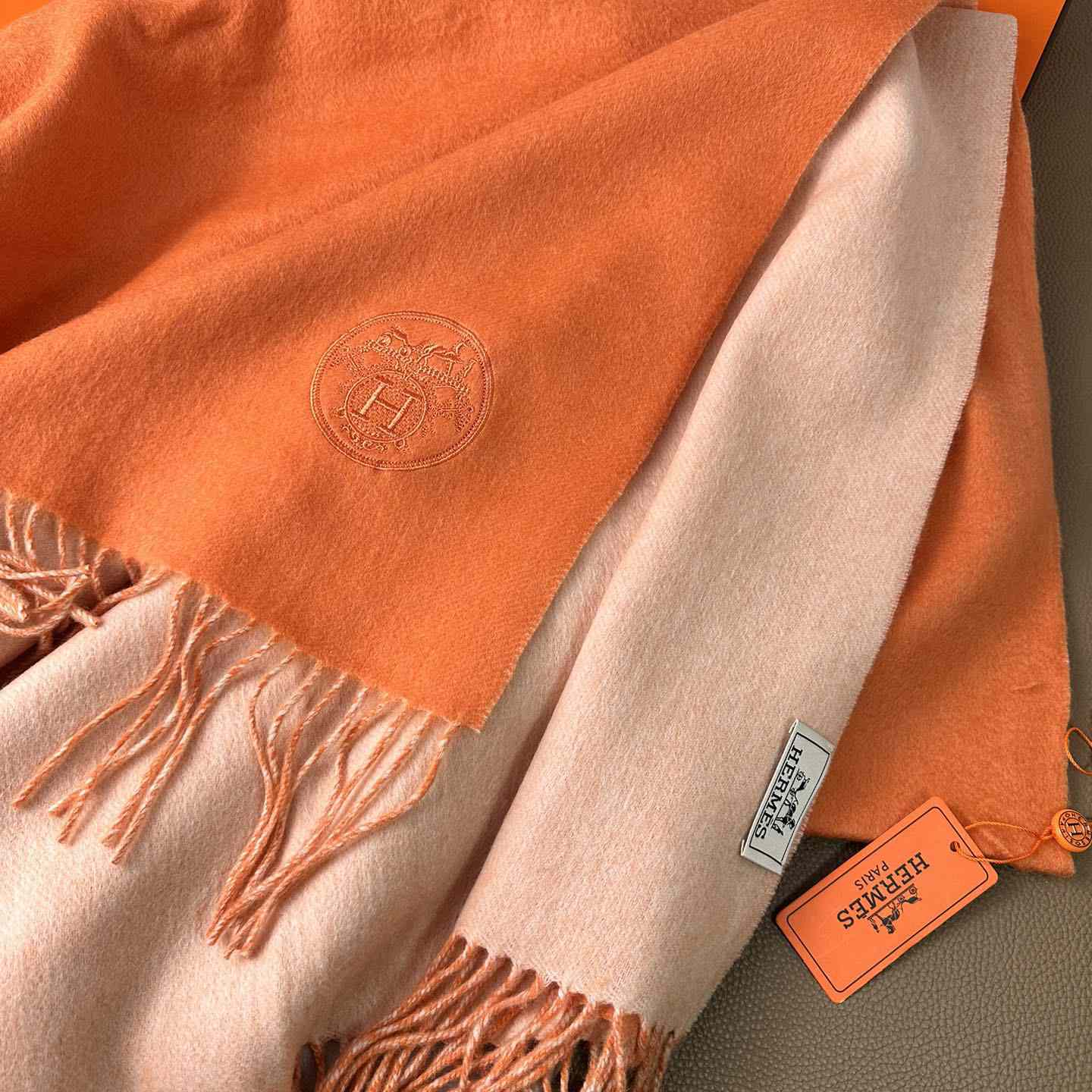 Hermès double-sided cashwool scarf - DesignerGu