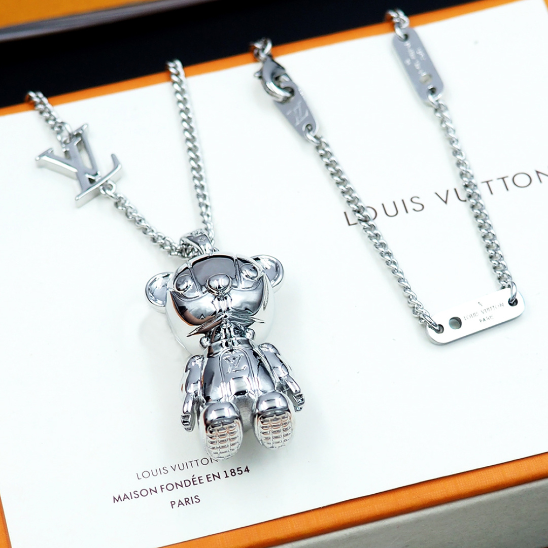 Louis Vuitton LV Louis Medium Charm S00  - DesignerGu
