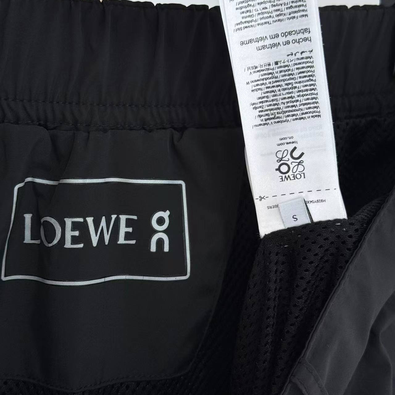 Loewe Cargo Trousers - DesignerGu