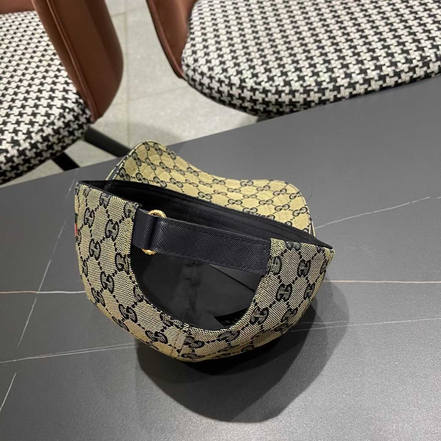 Gucci Cap - DesignerGu