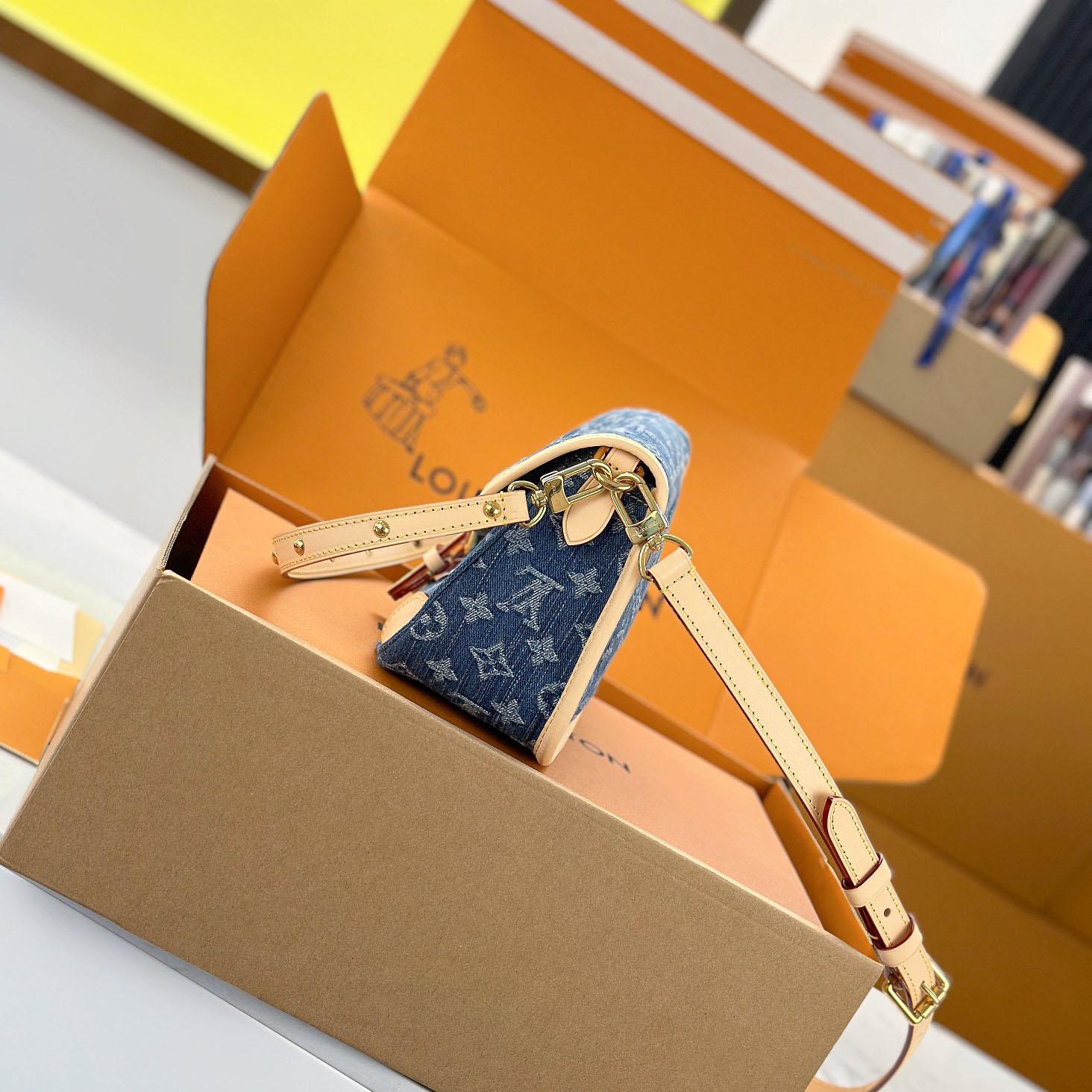 Louis Vuitton Diane M13070 - DesignerGu