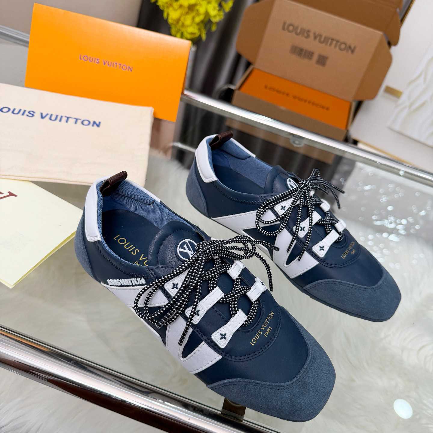 Louis Vuitton Sneakerina 1AIVLV - DesignerGu