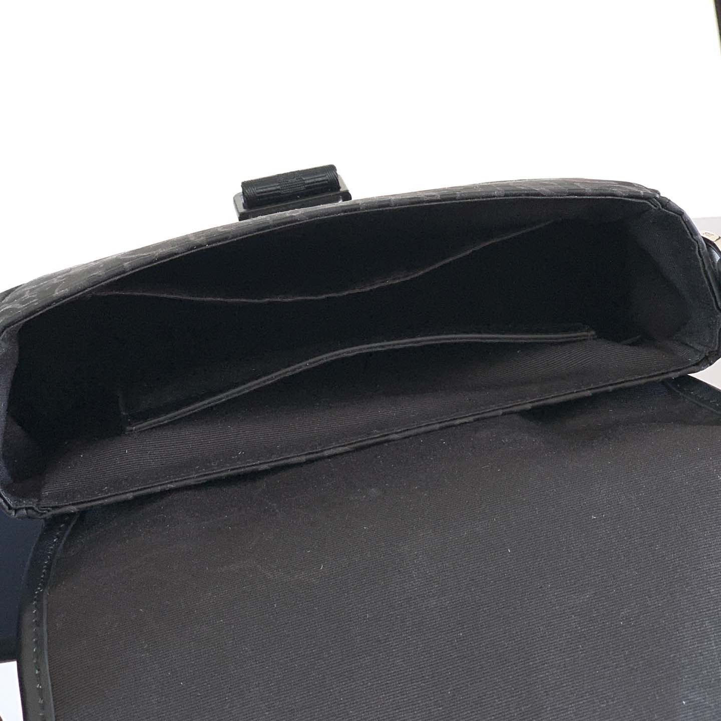 Dior Trek Messenger Bag - DesignerGu