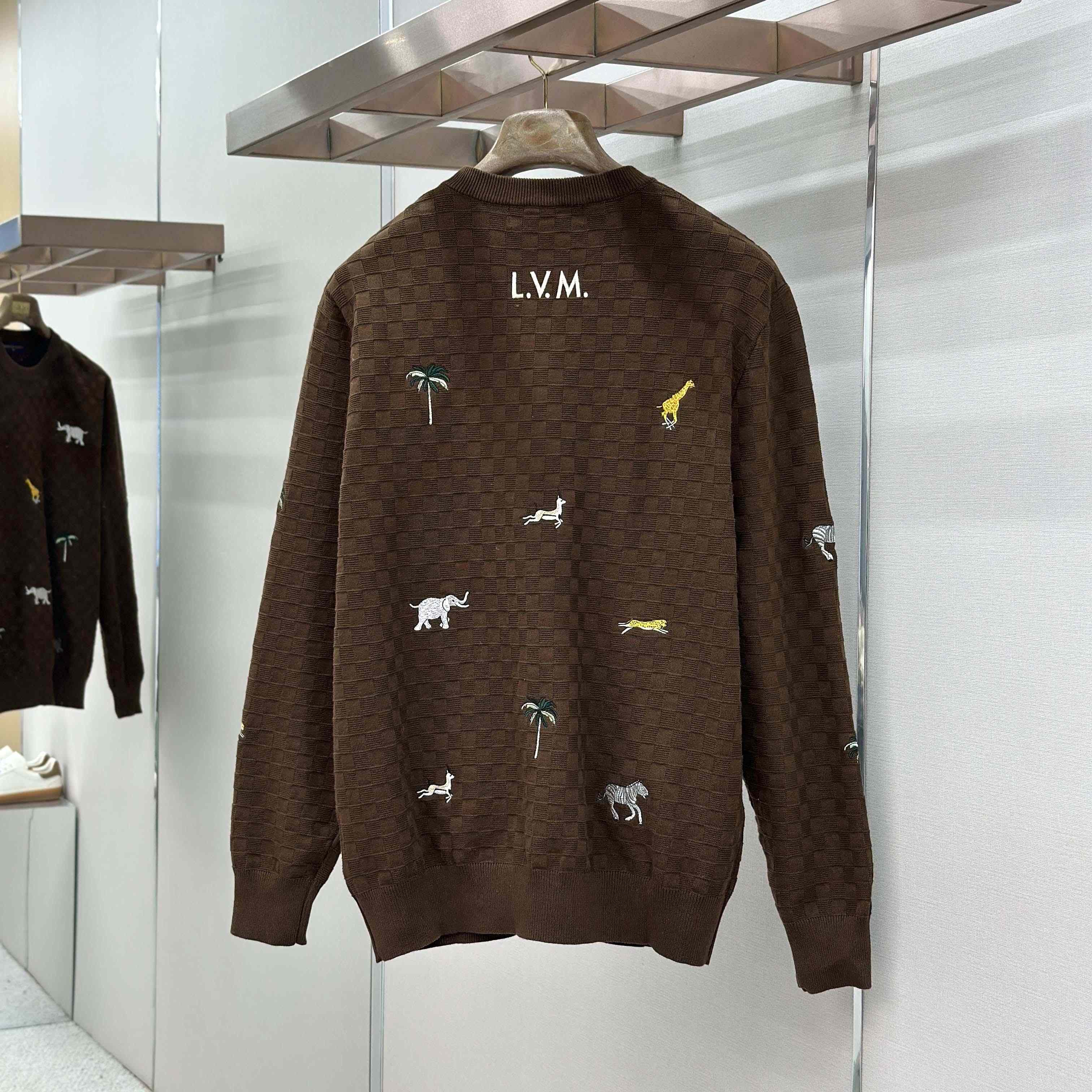 Louis Vuitton LV x The The Darjeeling Limited Embroidered Long-Sleeved Crewneck    1AJTYG - DesignerGu