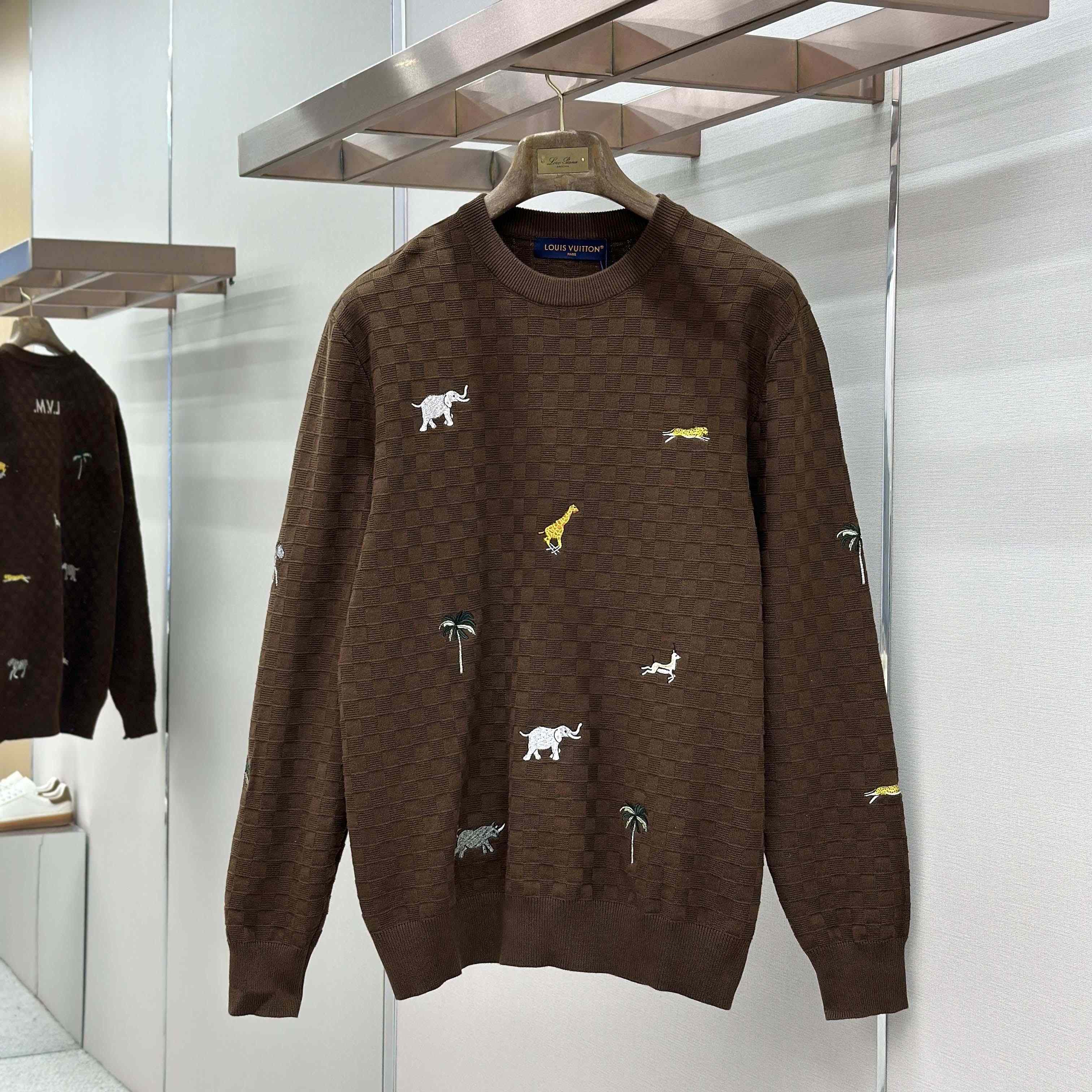 Louis Vuitton LV x The The Darjeeling Limited Embroidered Long-Sleeved Crewneck    1AJTYG - DesignerGu