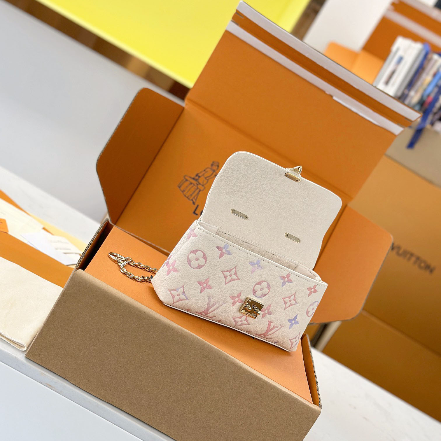 Louis Vuitton Nano Madeleine M25596 - DesignerGu