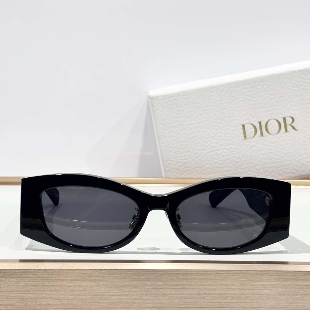 Dior  Ombre S1F - DesignerGu
