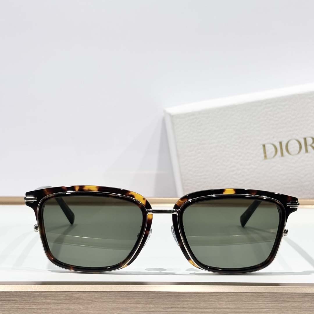 Dior BlackSuit S18F    - DesignerGu
