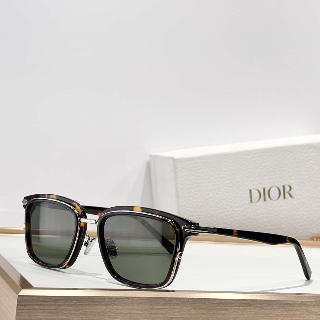 Dior BlackSuit S18F    - DesignerGu