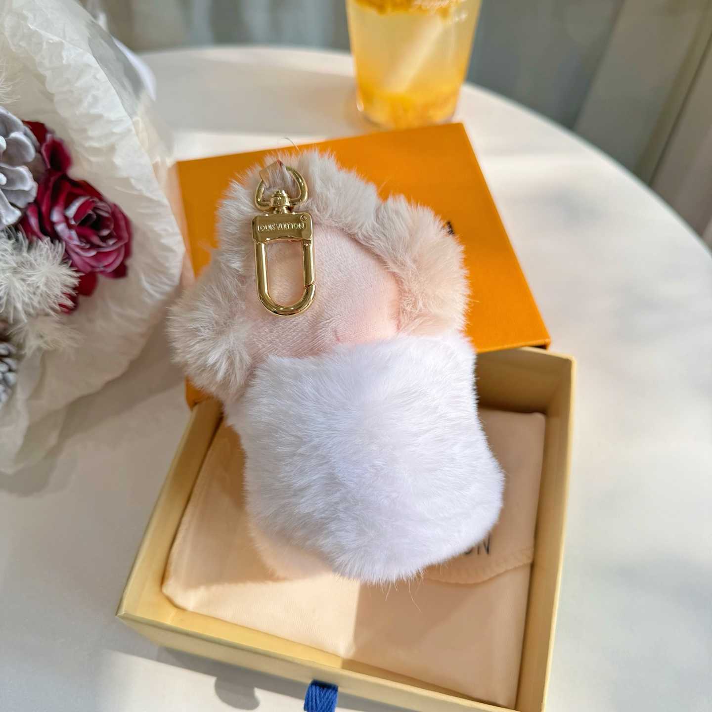 Louis Vuitton Vivienne Bag Charm S00 - DesignerGu