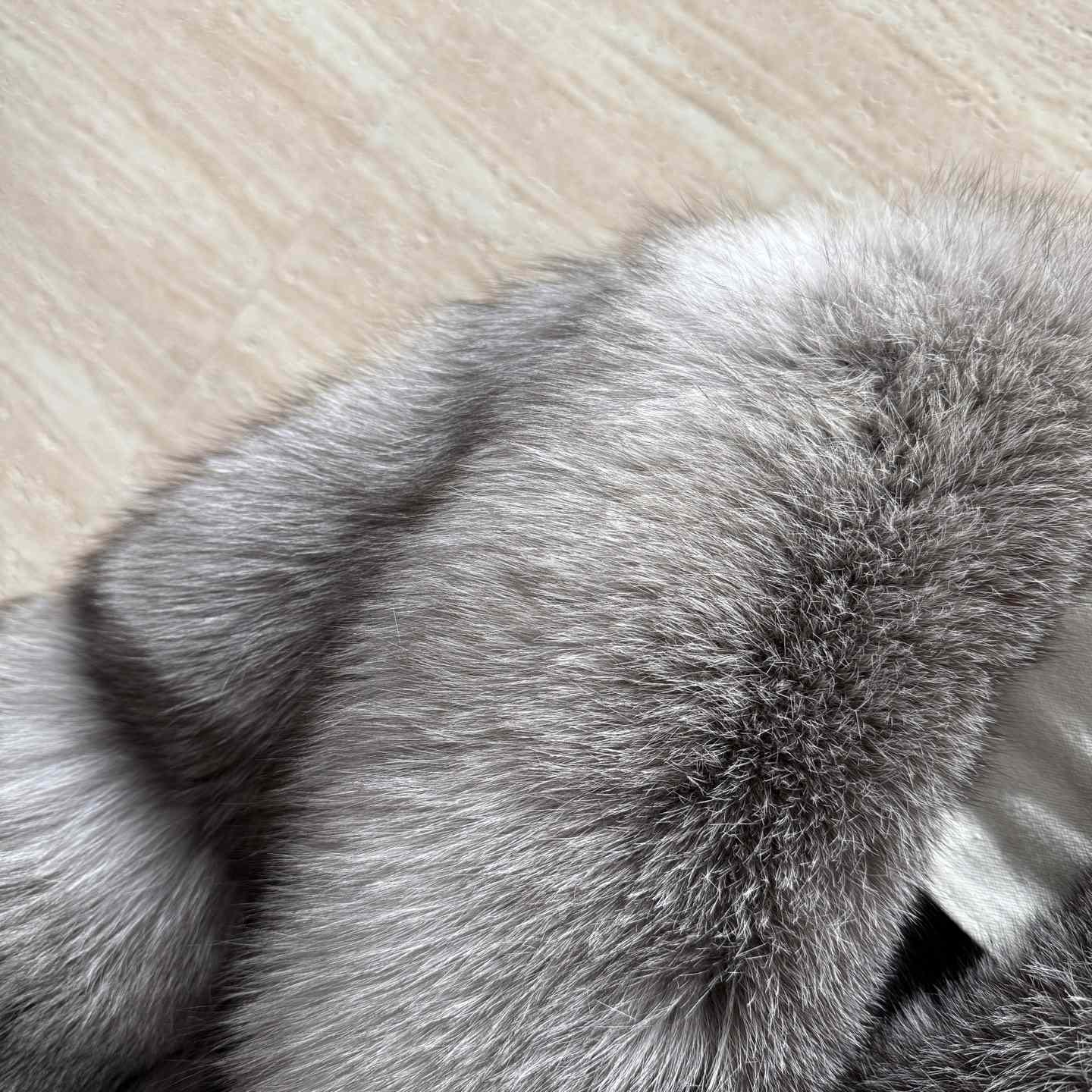 Fendi Fox Fur Cropped Turn Down Collar Coat - DesignerGu