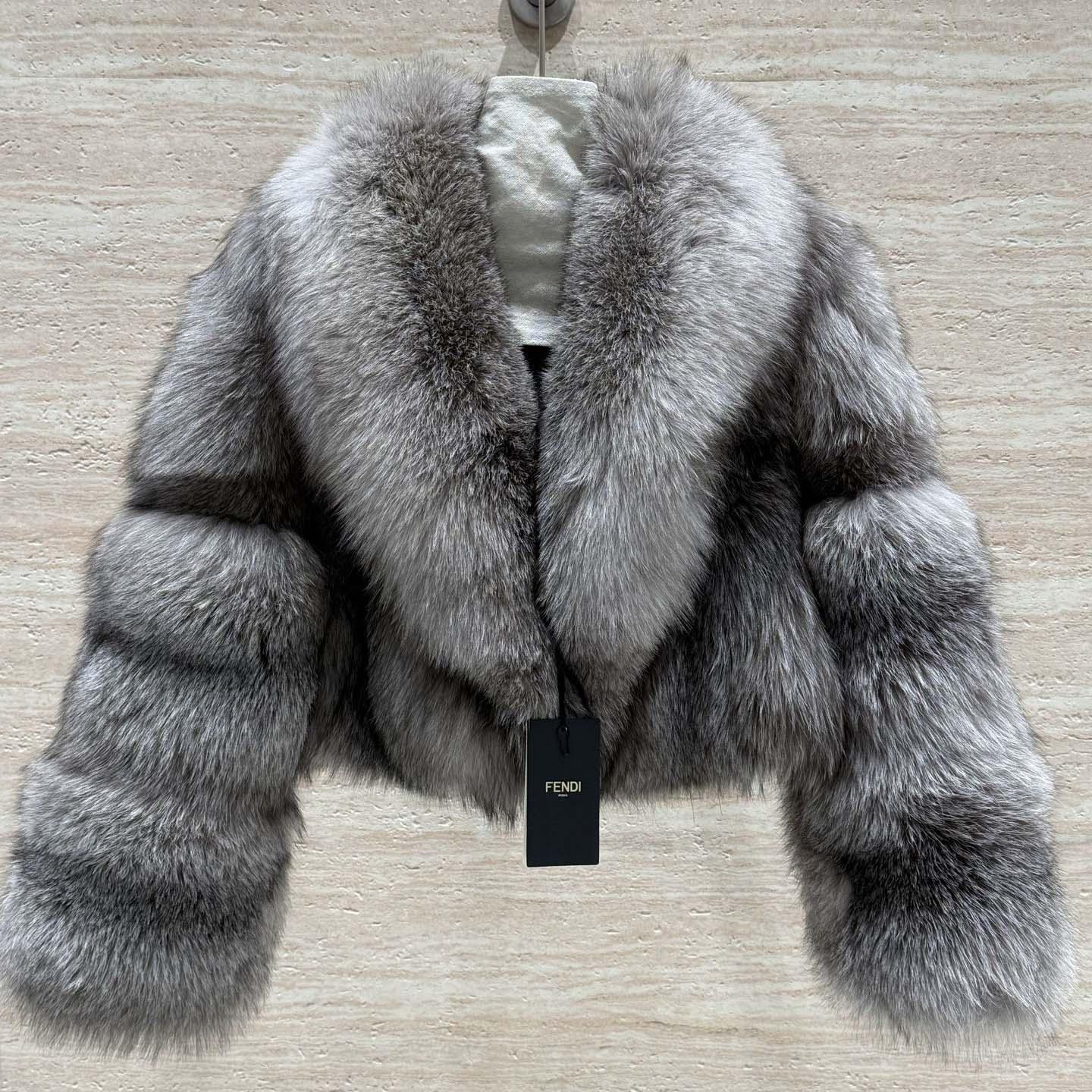 Fendi Fox Fur Cropped Turn Down Collar Coat - DesignerGu