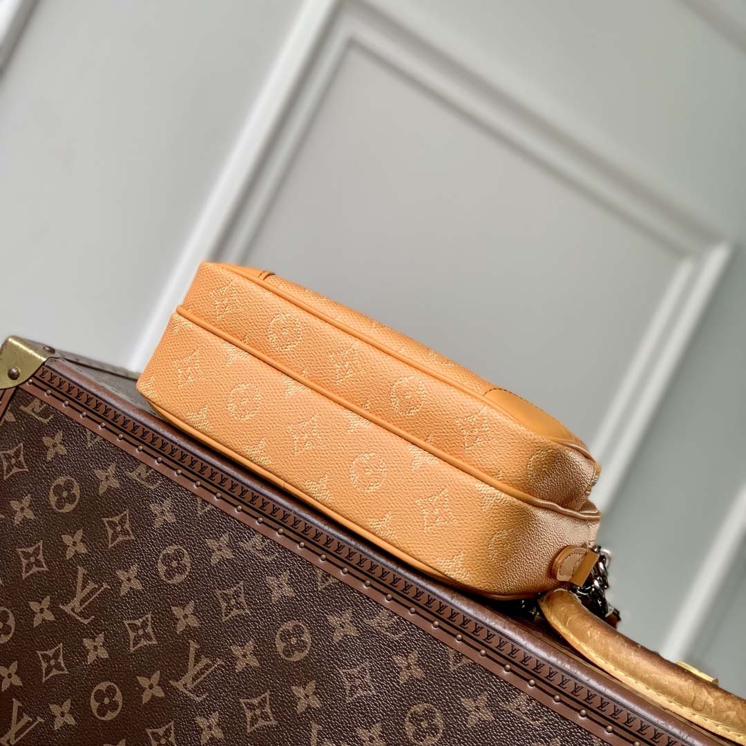 Louis Vuitton Nil Monogram    M27232 - DesignerGu
