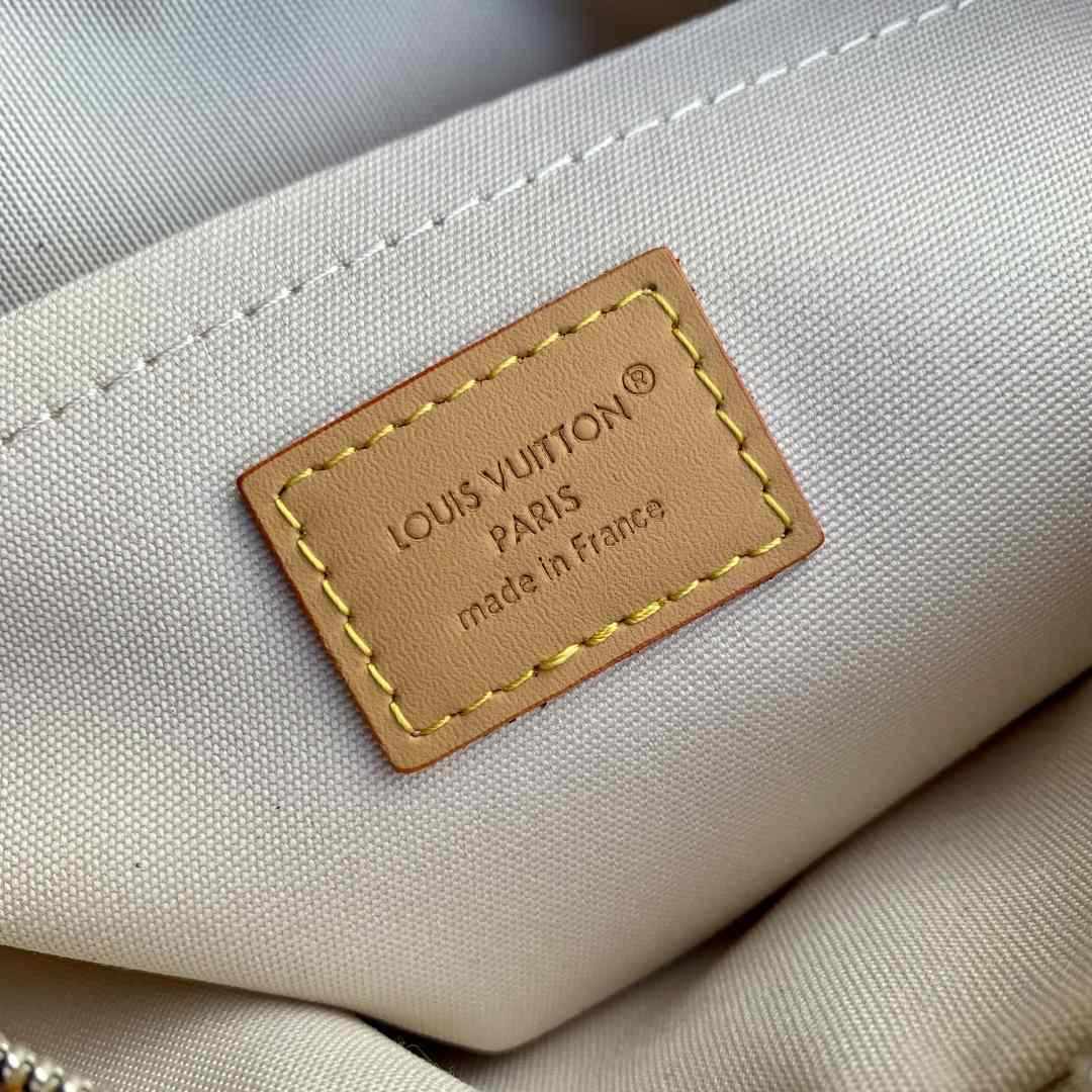 Louis Vuitton Nil Monogram    M27232 - DesignerGu