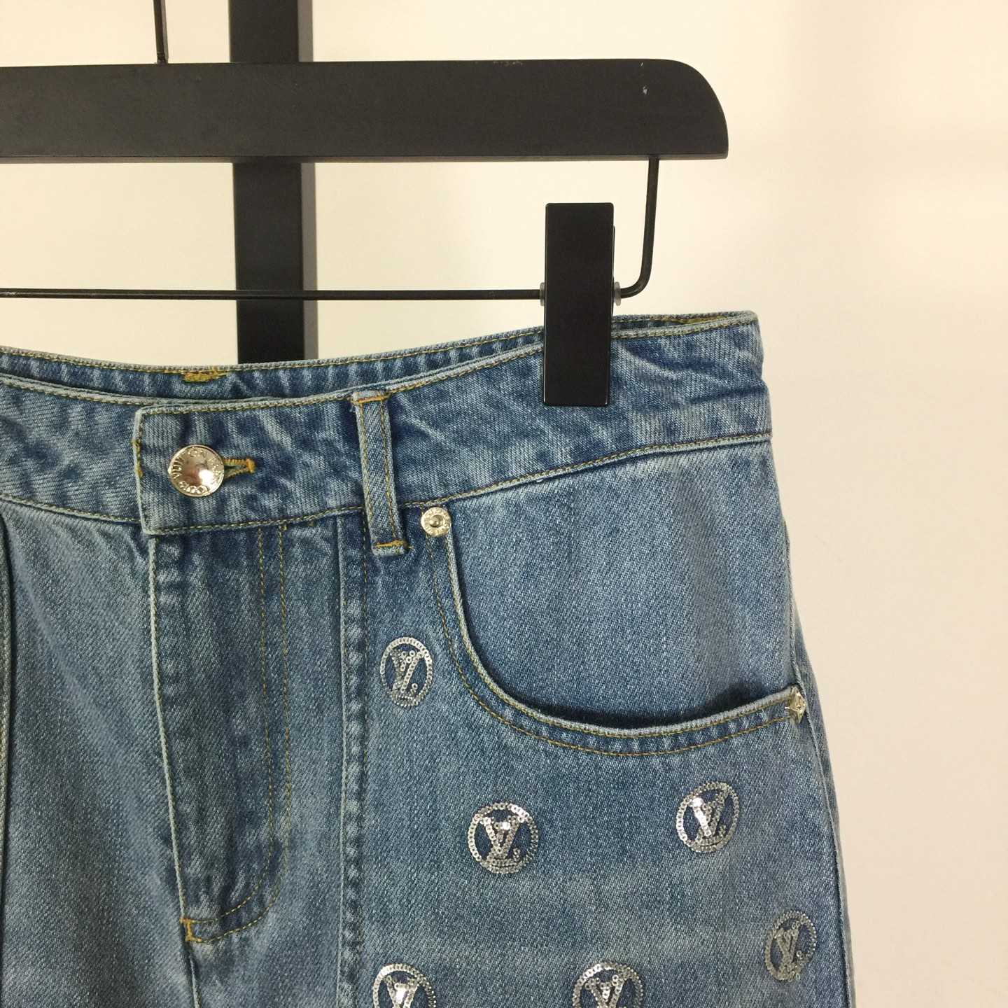 Louis Vuitton Signature Sequin Slim-Fit Jeans - DesignerGu