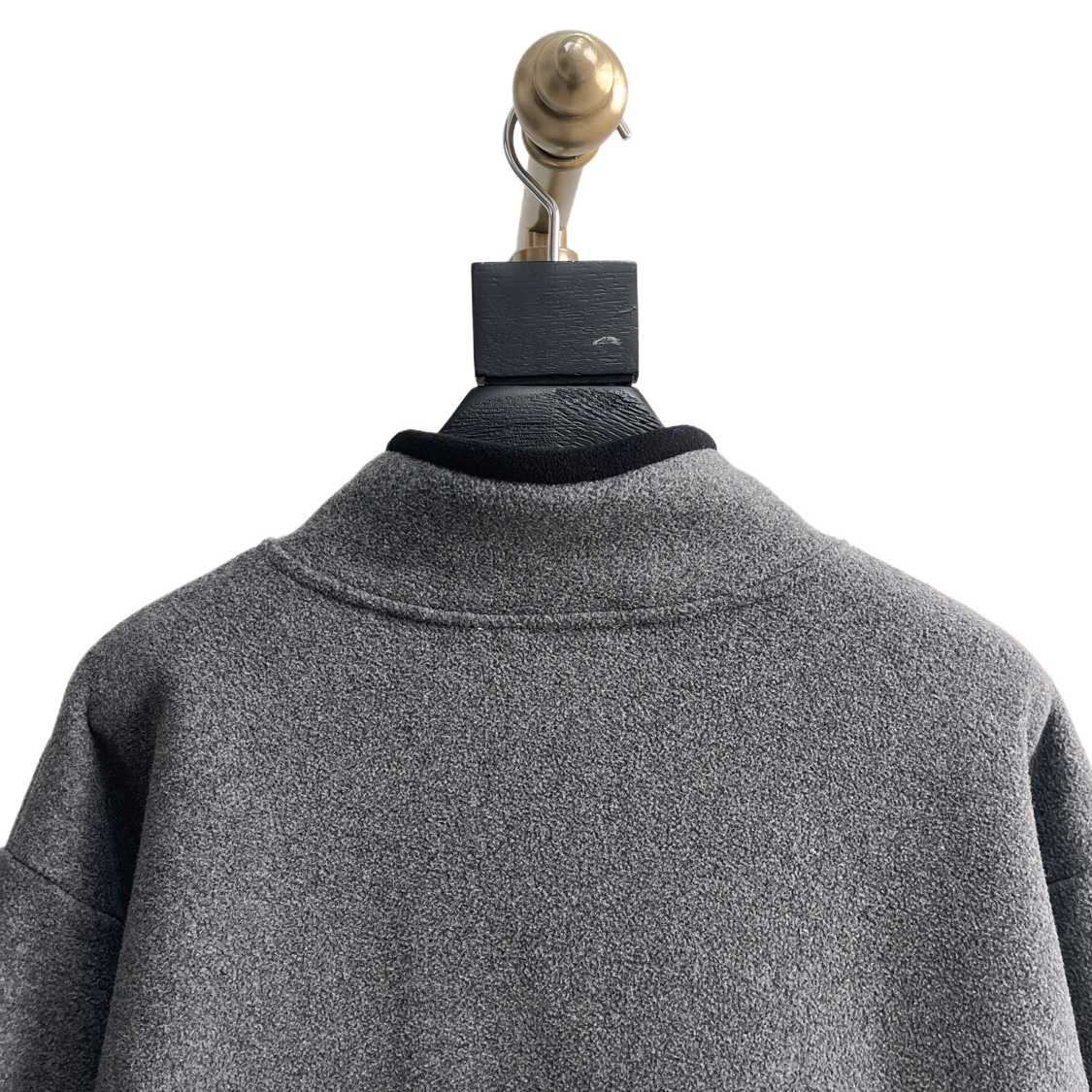 Miu Miu Logo-embroidered Fleece Sweatshirt    60056 - DesignerGu