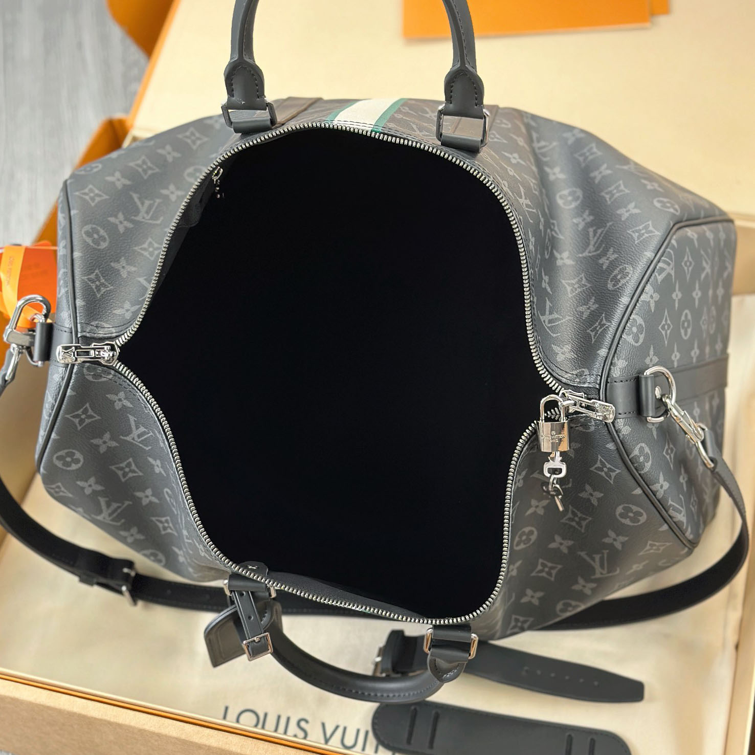 Louis Vuitton Bolsa Keepall 50 Mon Monogram P01950 - DesignerGu