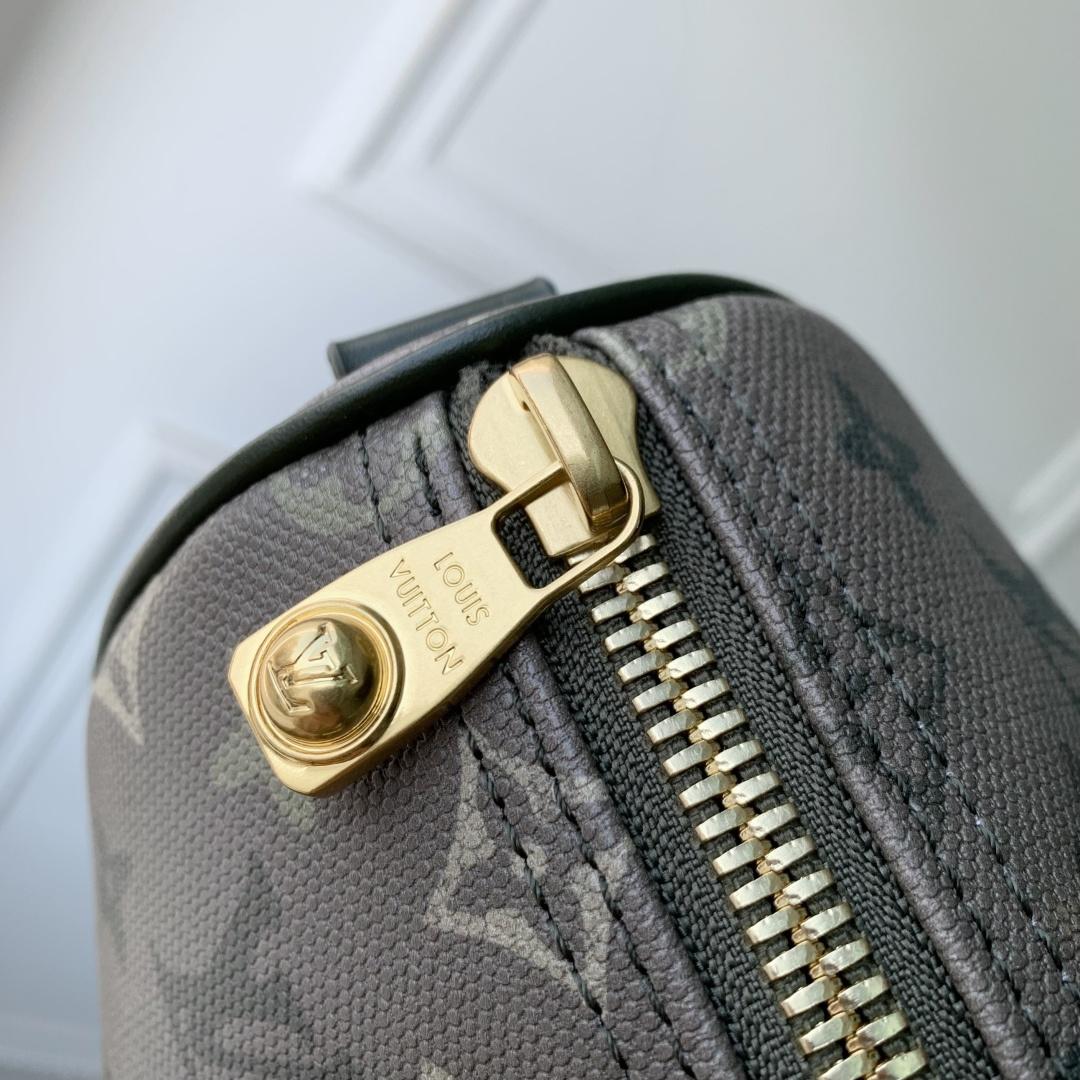 Louis Vuitton Keepall Bandoulière 25 Monogram Heritage    M26930 - DesignerGu