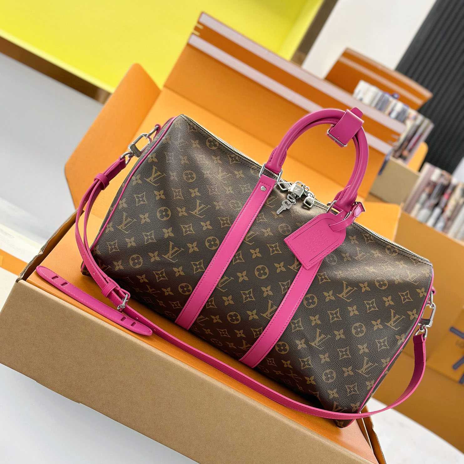 Louis Vuitton Keepall Bandoulière 45 M13807 - DesignerGu