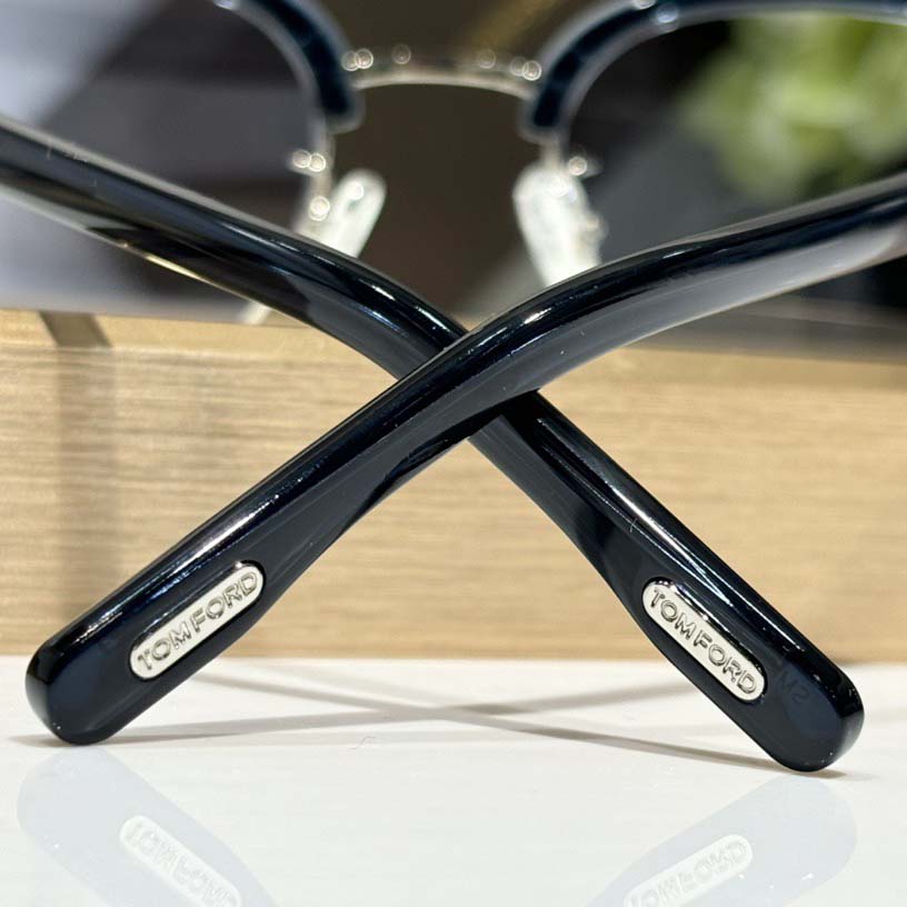 Tom Ford TF1119-D Sunglasses - DesignerGu