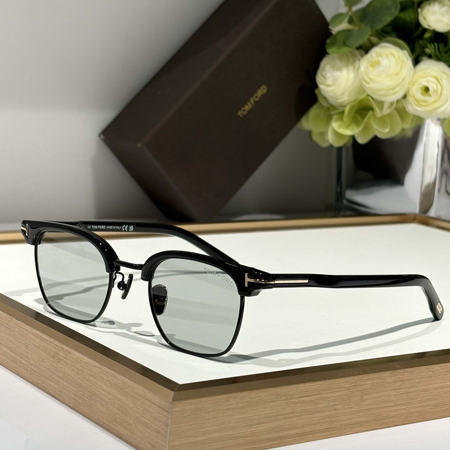 Tom Ford TF1119-D Sunglasses - DesignerGu