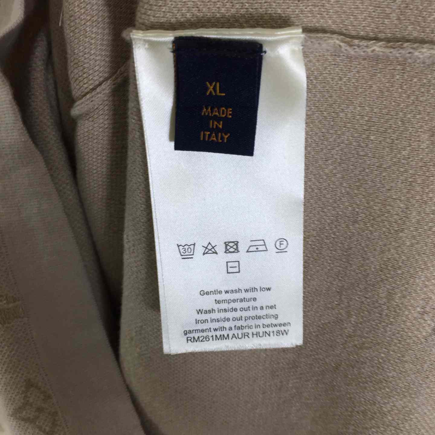 Louis Vuitton Monogram Short-Sleeved Crewneck   1AJBTD - DesignerGu