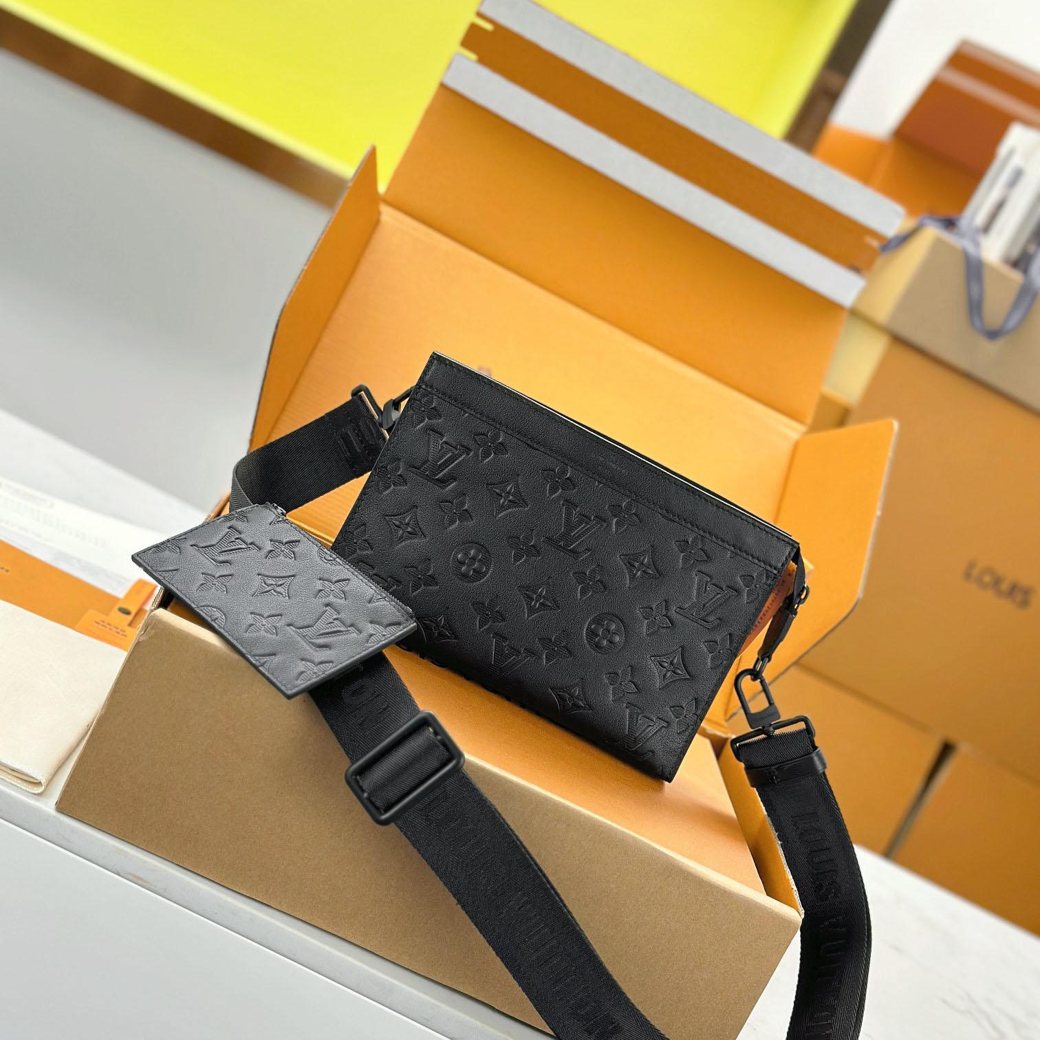 Louis Vuitton Gaston Wearable Wallet  M81115 - DesignerGu