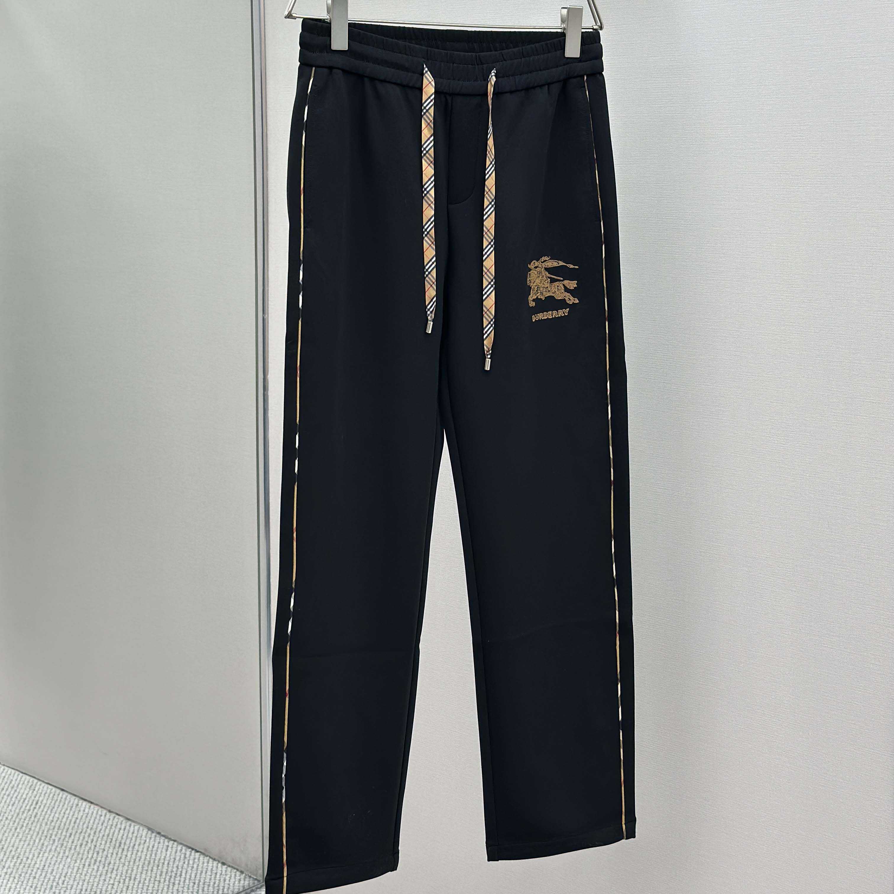 Burberry Trousers In Cotton  - DesignerGu