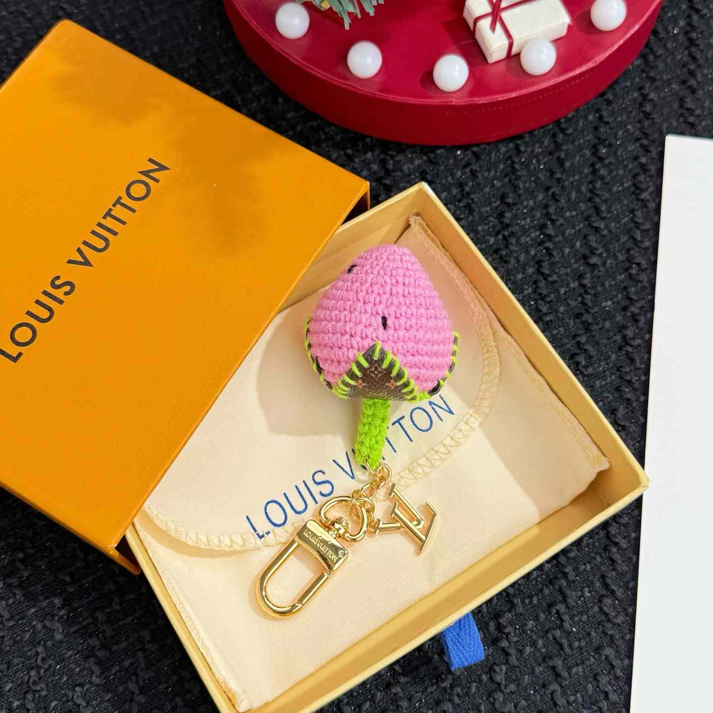 Louis Vuitton Berrylicious Crochet Bag Charm   M02583 - DesignerGu