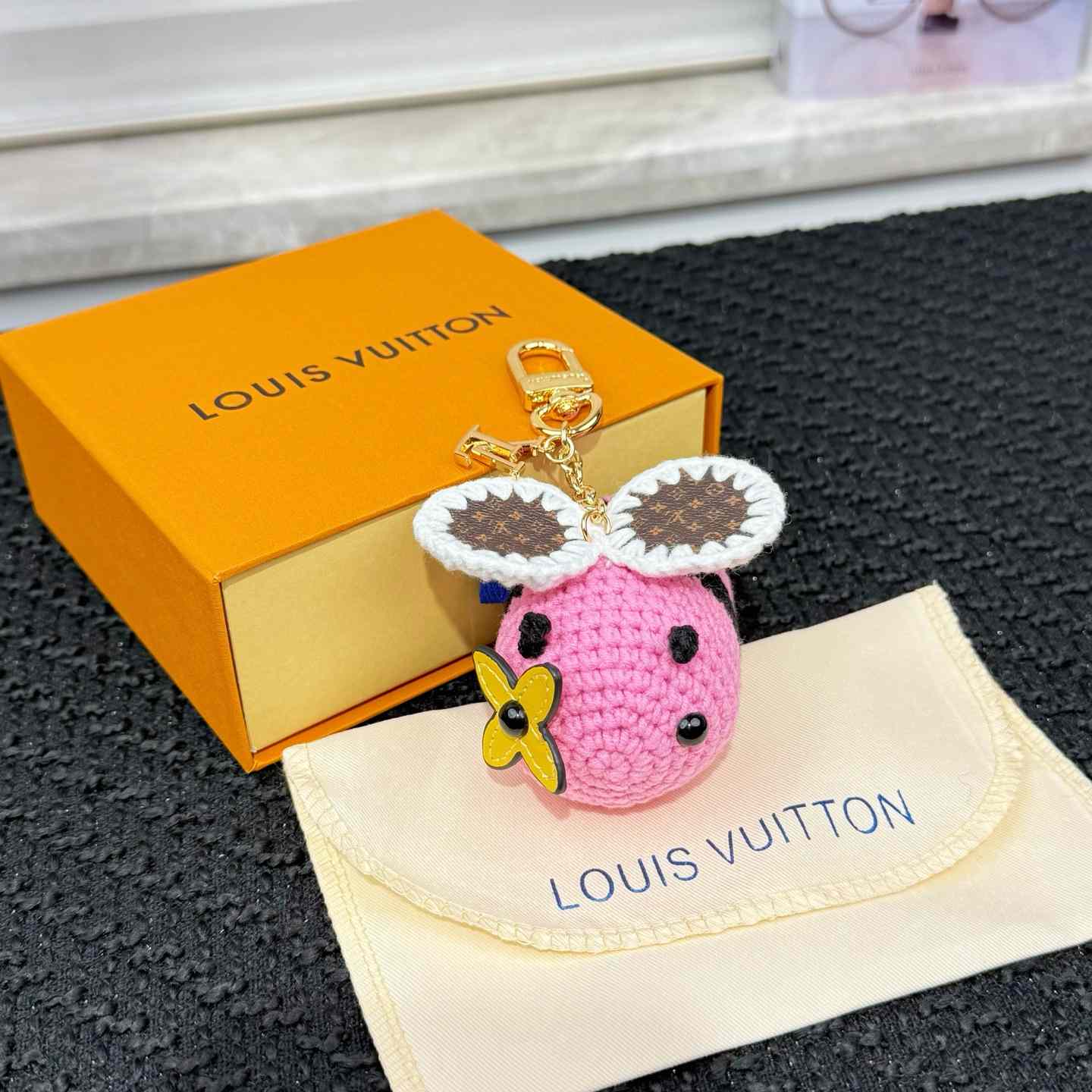 Louis Vuitton Bee LV Crochet Bag Charm   M02585 - DesignerGu