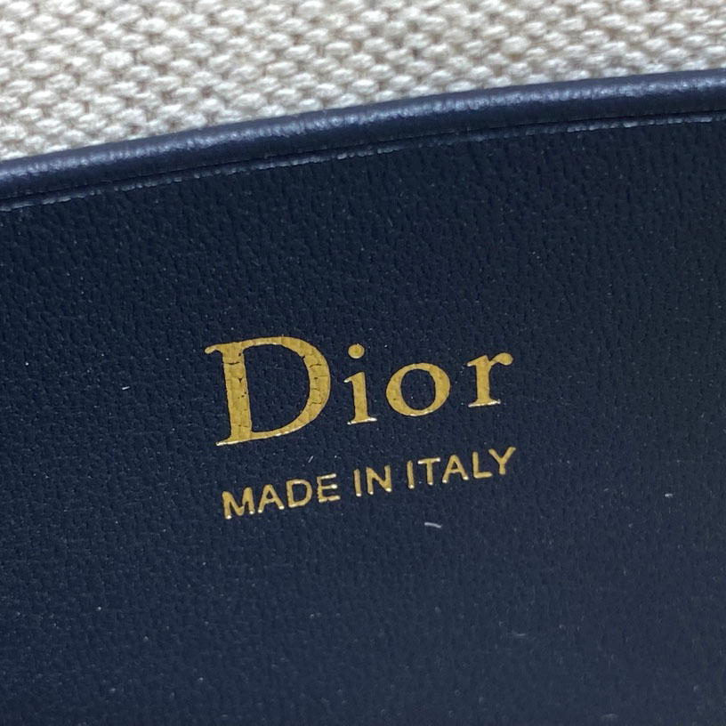 Dior Oblique Bow Pouch with Chain - DesignerGu