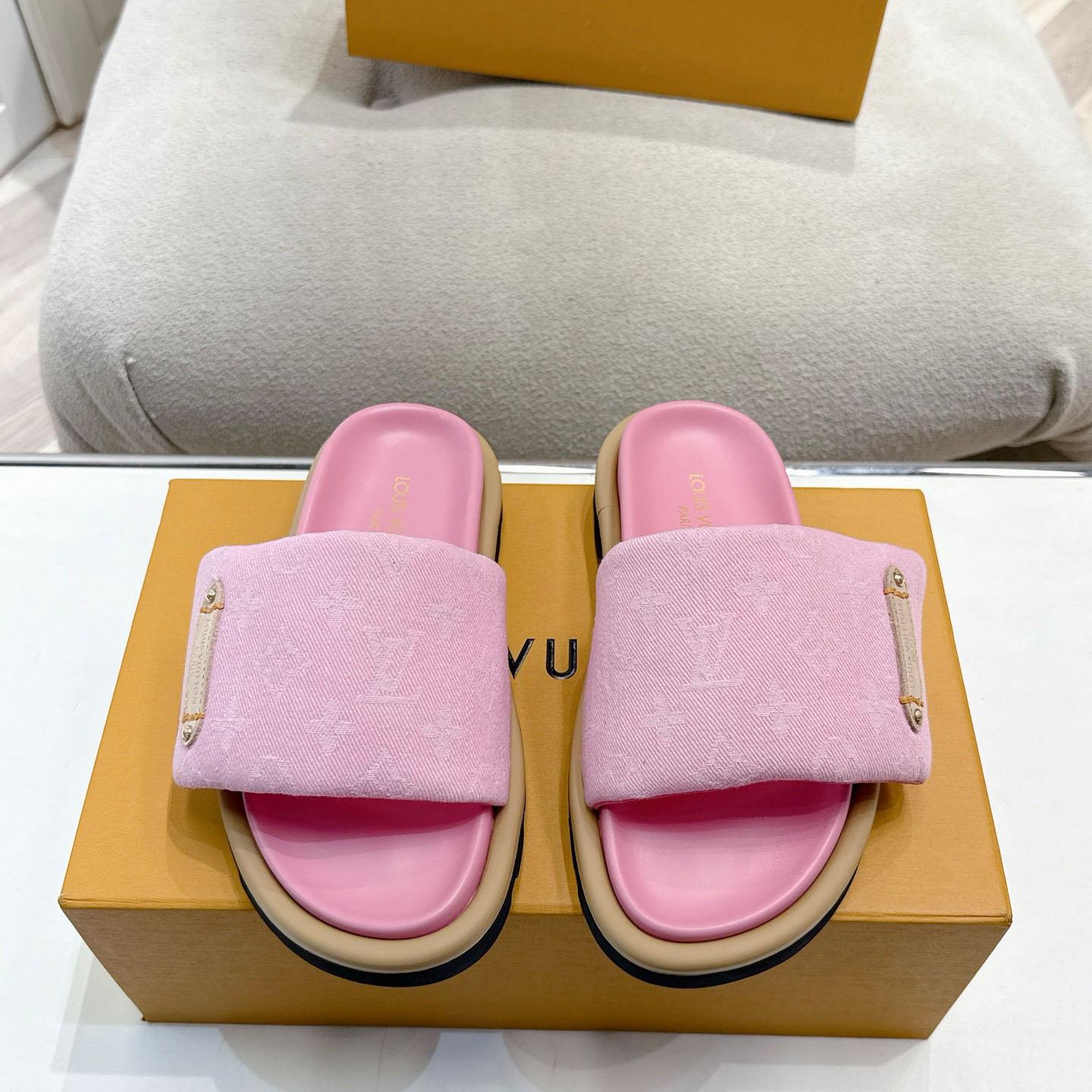 Louis Vuitton Pool Pillow Flat Comfort Mule 1AGUZH - DesignerGu
