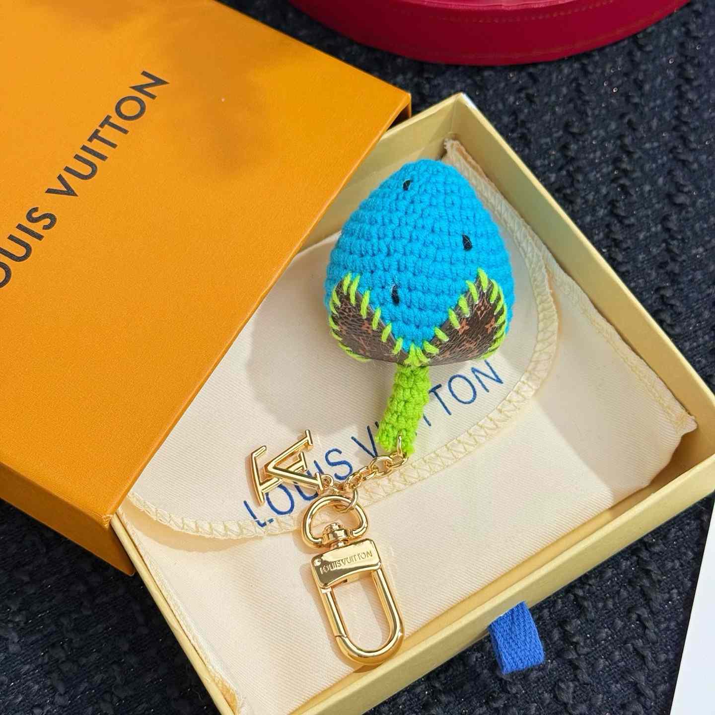 Louis Vuitton Berrylicious Crochet Bag Charm   M02583 - DesignerGu