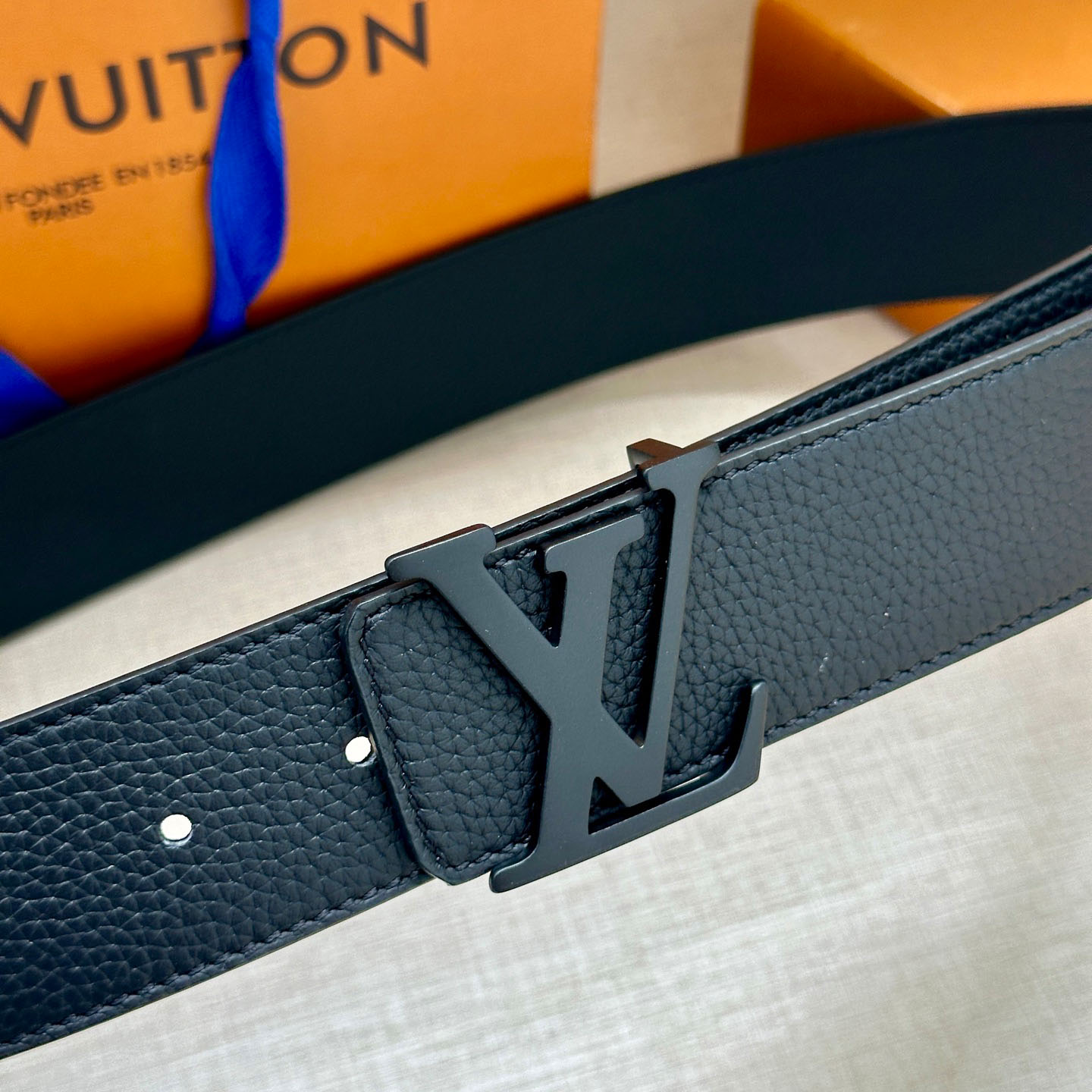 Louis Vuitton Initiales 40mm Reversible Belt - DesignerGu