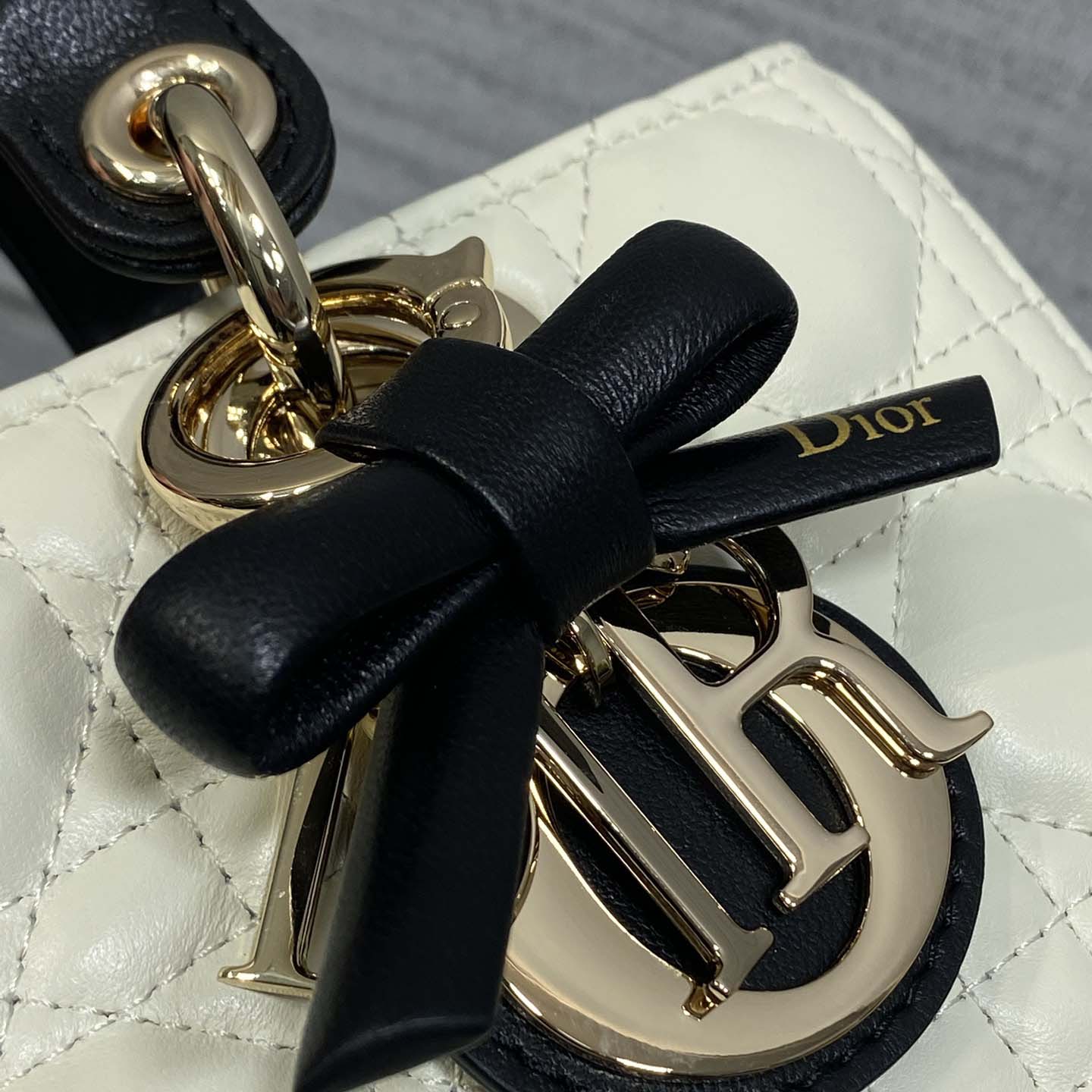 Dior Small Lady D-Joy Bag - DesignerGu