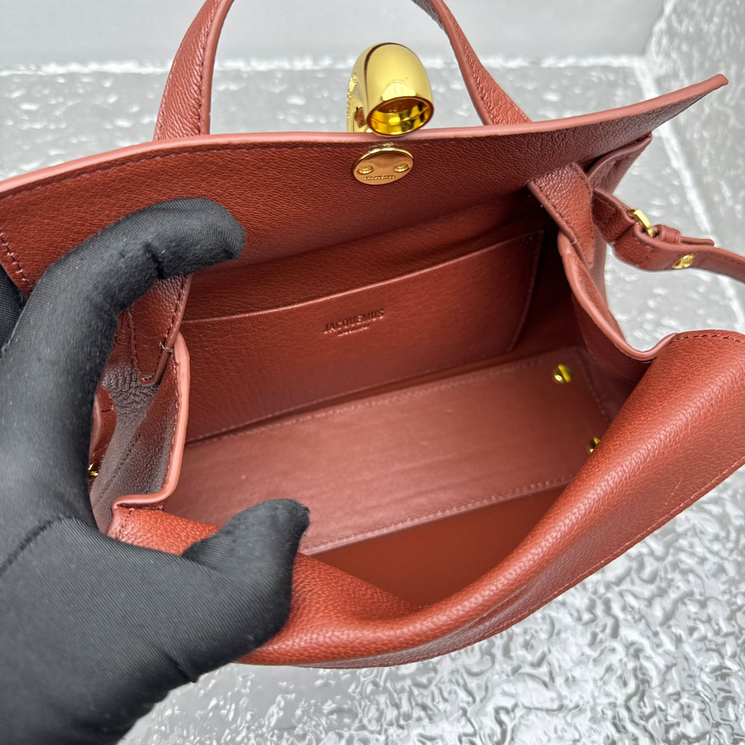 Jacquemus Small Valerie Bag - DesignerGu