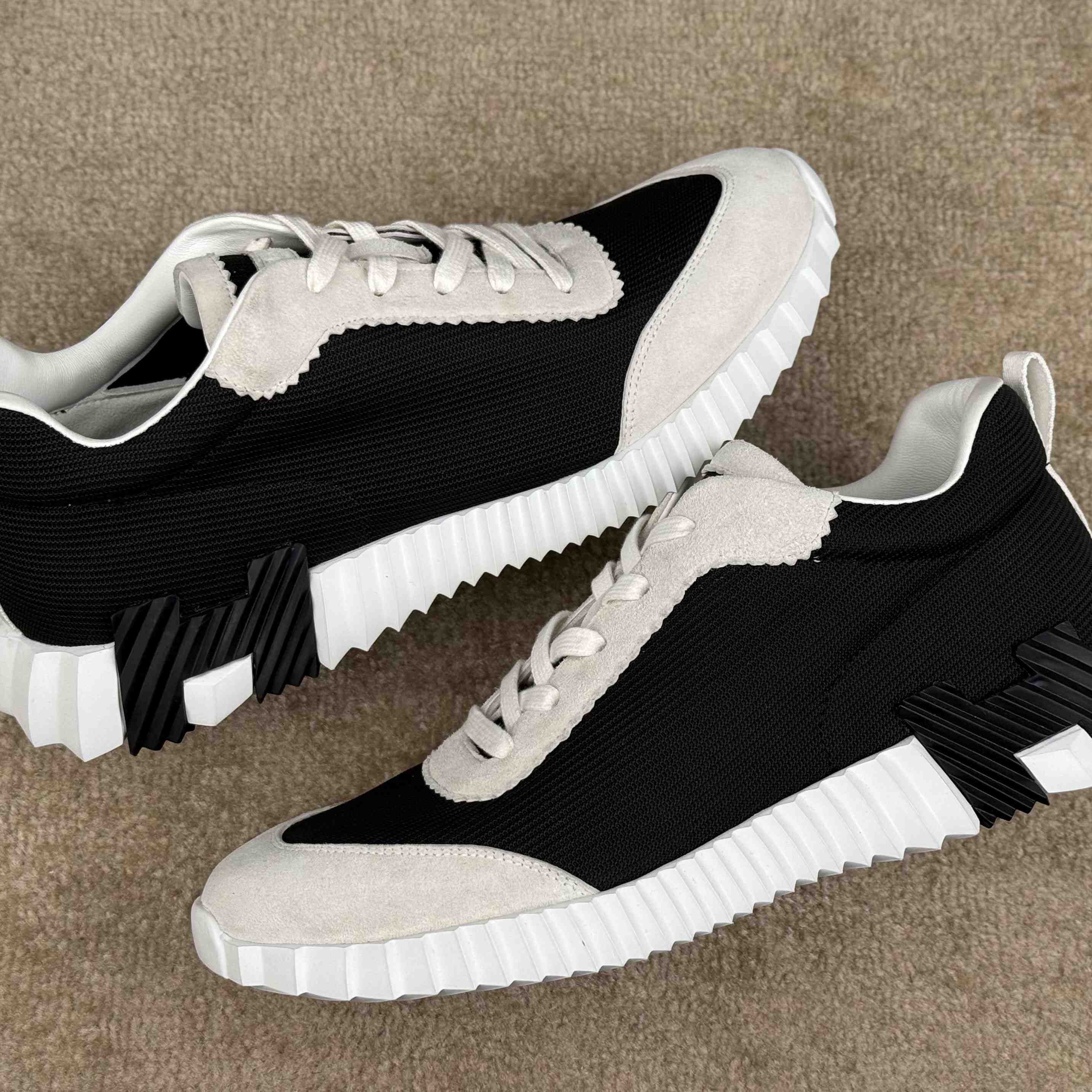 Hermes Bouncing Sneaker - DesignerGu