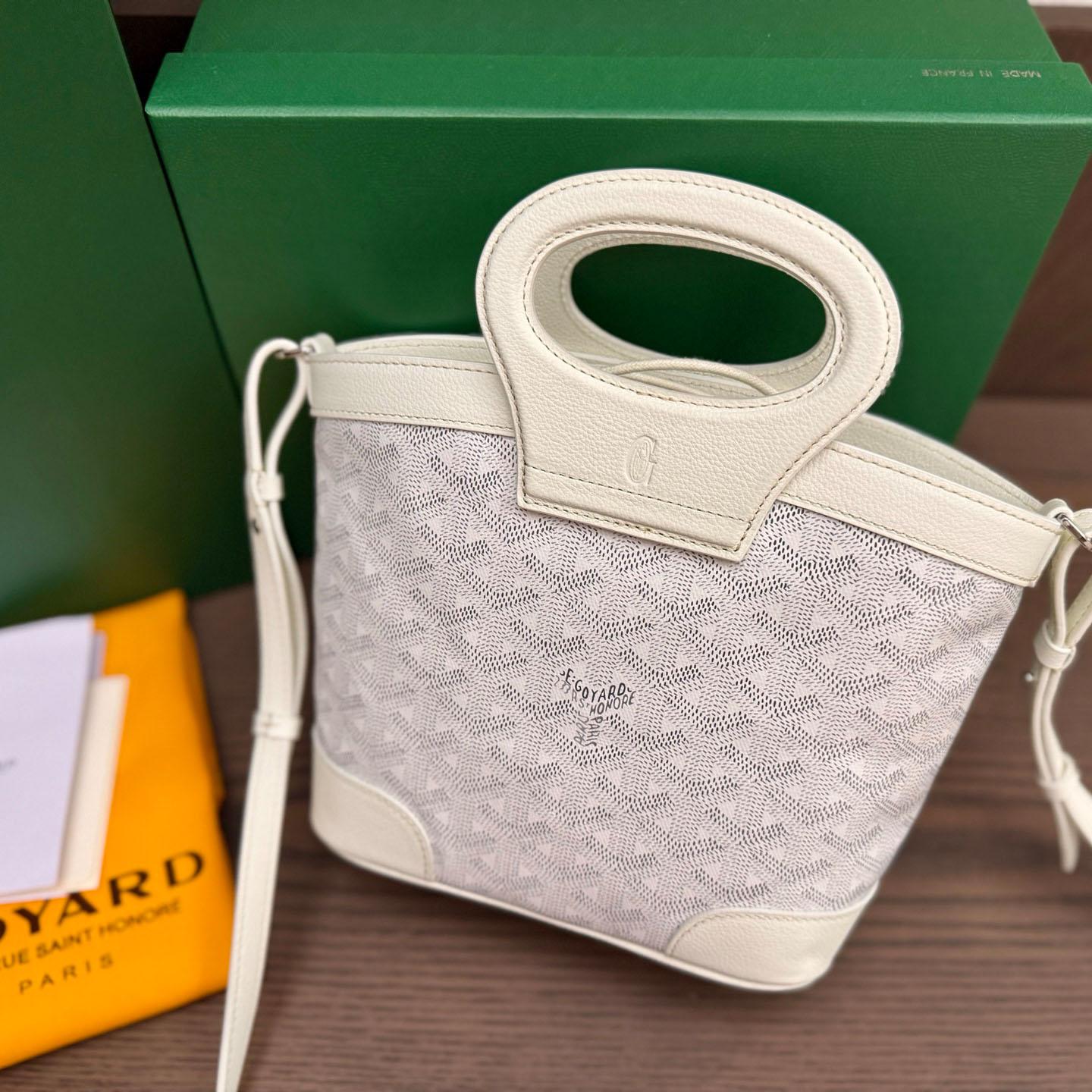 Goyard Beluga Mini Bag - DesignerGu