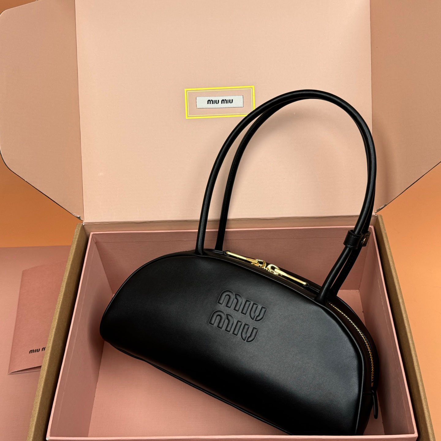 Miu Miu Beau Leather Bag - DesignerGu
